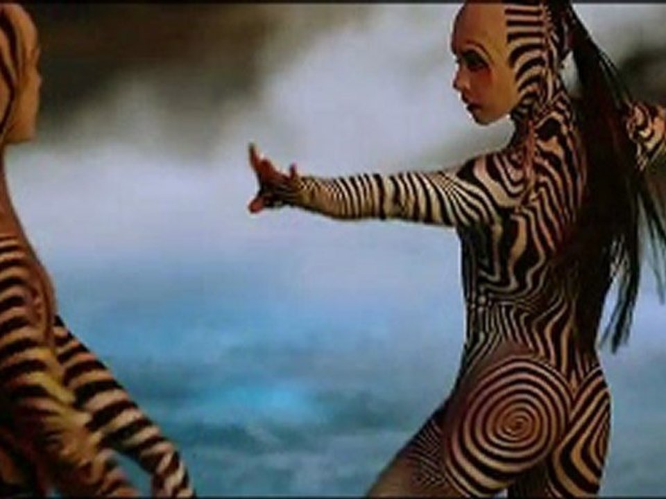 Cirque du Soleil Worlds Away (2012) online watch www.hdmoviestore.net