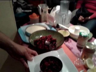 LAURENT : Réalisation de CHEESECAKE végétaliens - VEGAN DAY 10.11.2012 à Nice