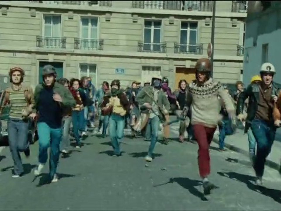 APRES MAI - Extrait #1 du film d'Olivier Assayas