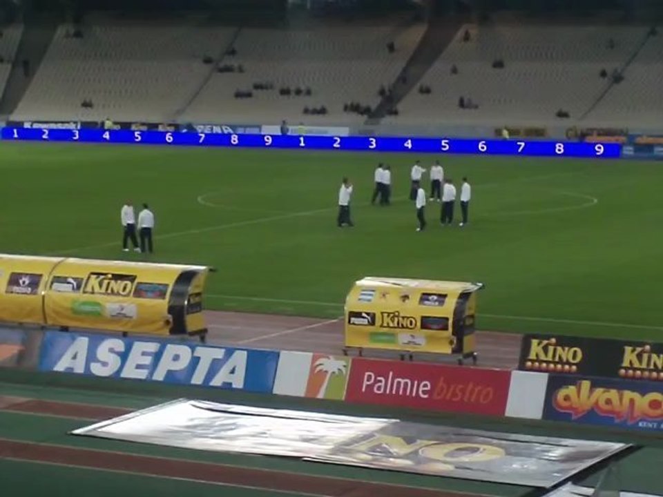 Η αναγνωριστική βόλτα των ποδοσφαιριστών του Ολυμπιακού στο ΟΑΚΑ (2)