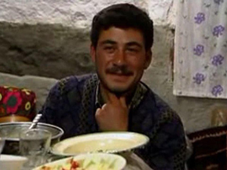 Journeys To The Ends Of The Earth - Iran - People of the Flame.avi