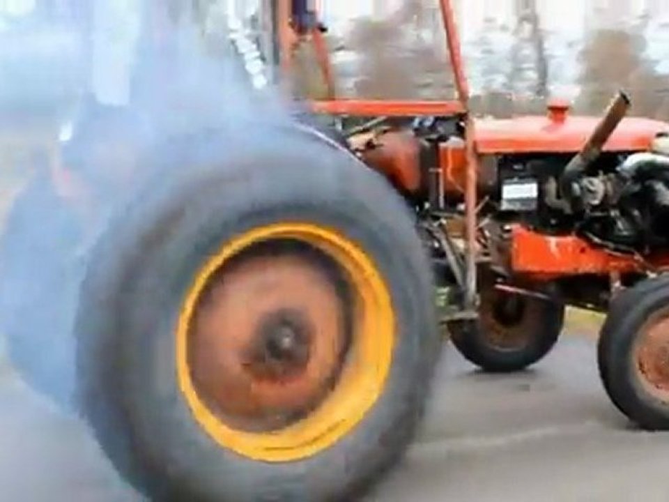 Tracteur de course