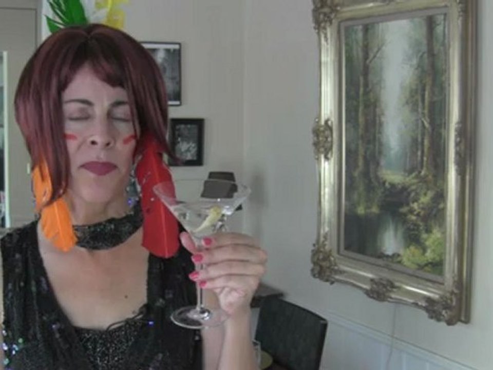 Lisa Pedace in Party Tips with Trixie - Thanksgiving Tips