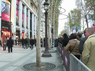 Fãs de ‘Call of Duty’ fazem fila em Paris