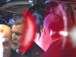 Selena Gomez Shows Justin What He is Missing at the Glamour Awards