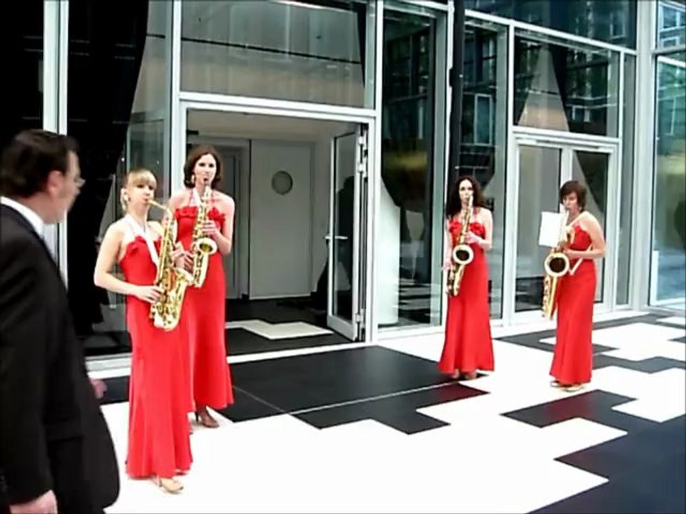 Sax-Deluxe Fujitsu Partnertage 2012 short