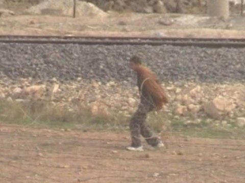 Rebels battle Syrian forces along border