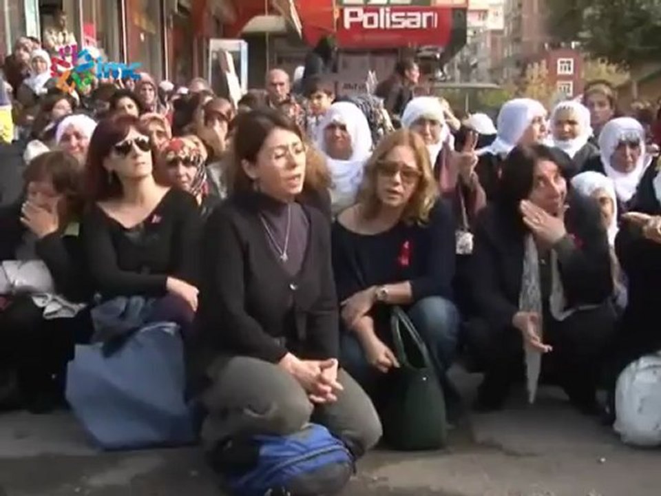 Kadınlardan açlık grevi için ziyaret