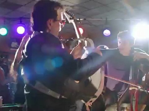 2CELLOS (Sulic & Hauser) - Highway to Hell ft. Steve Vai