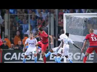 Olajozott futball - Kompany lő, gól