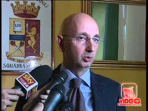 Napoli - Uccisa a coltellate. Il marito inventa rapina, poi confessa omicidio (12.11.12)