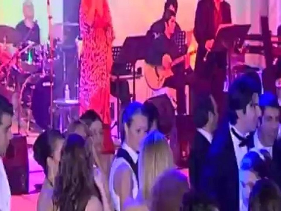 Deniz Çevik - Yüksek Yüksek Tepelere