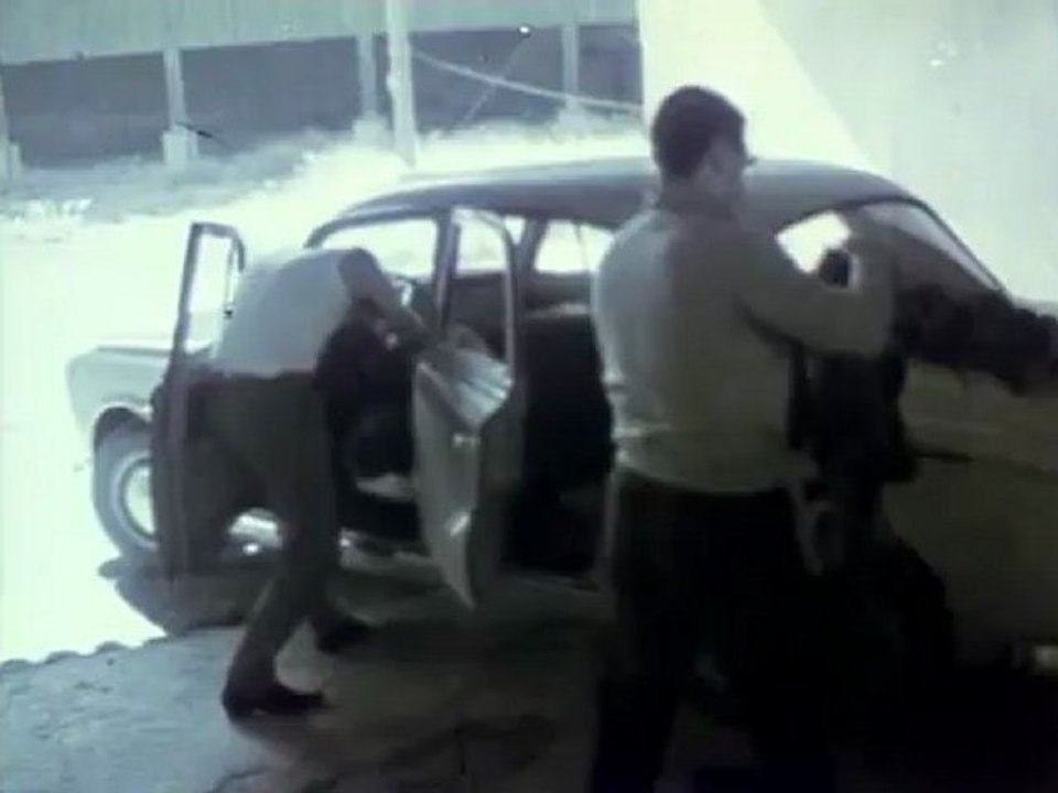 La guerre  d'algerie- La valise ou le cercueil (documentaire 1984 54mn, fr)