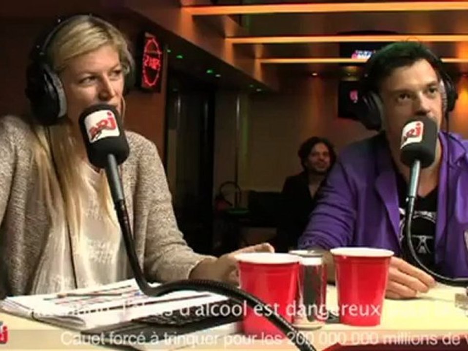 Cauet forcé à trinquer pour les 200 millions de vues - C'Cauet sur NRJ