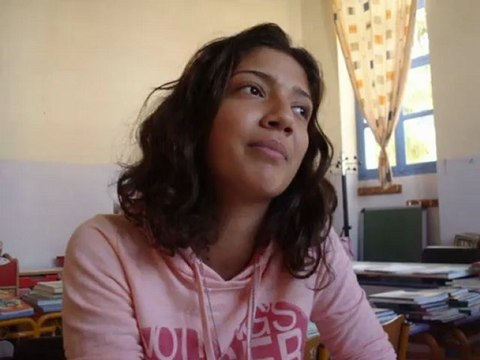 Μαθήτρια από το Καστελόριζο μιλά για τη ζωή και την εκπαίδευση -2-