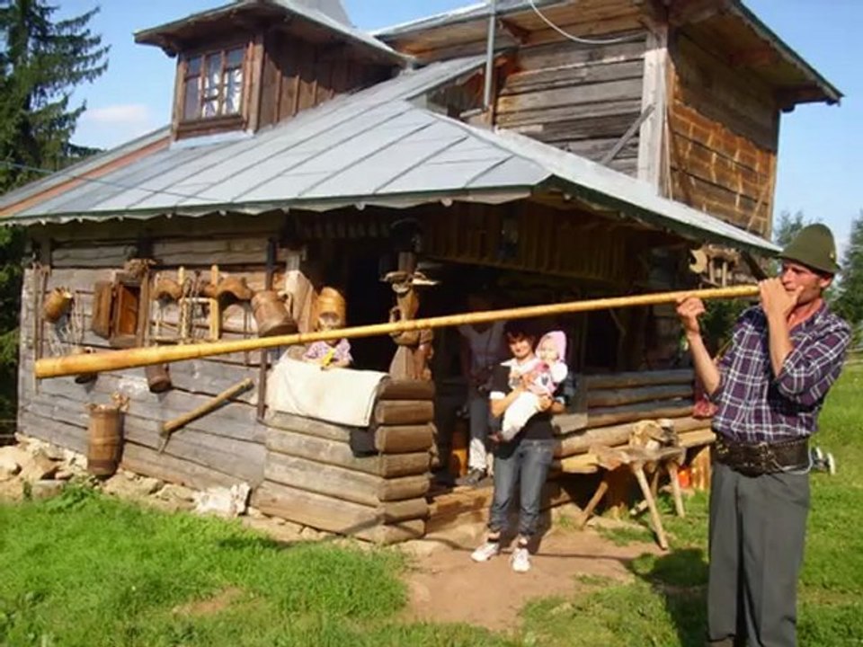 La stână la Vasile Alboi- videoclip realizat de Rodica Rodean