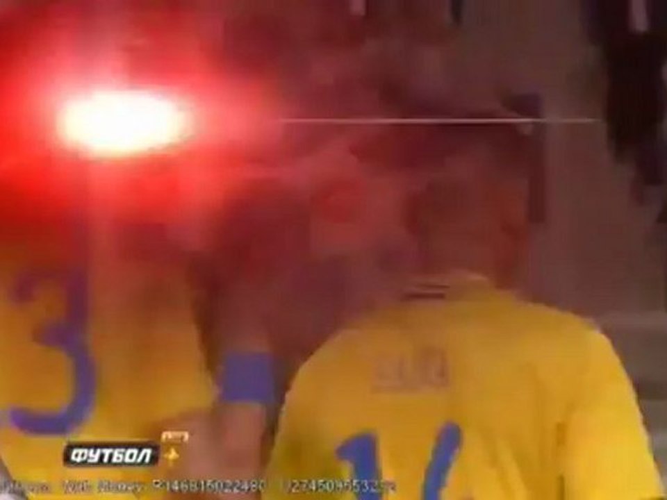 Ibrahimovic But acrobatique contre l'Angleterre (4-2)
