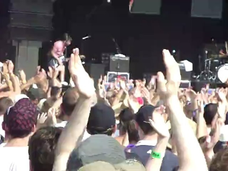 Two Door Cinema Club ( Something Good Can Work )