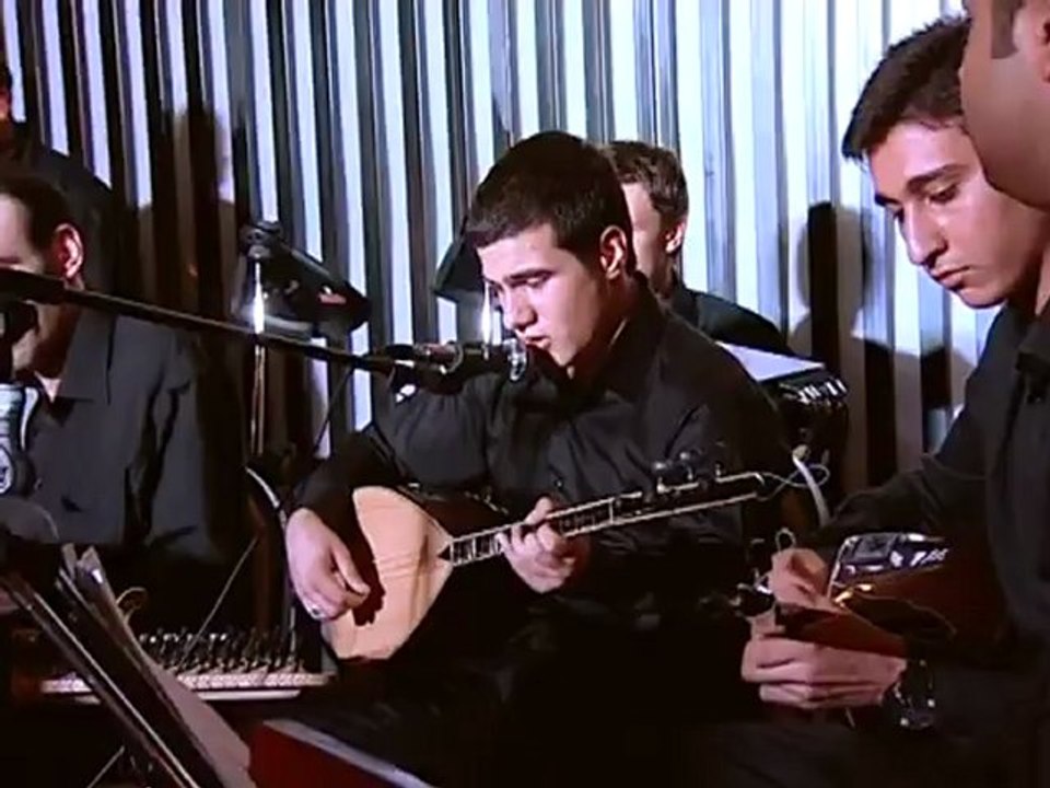 BAHÇALARDA MOR MENİ / Uğur ADIYAMAN yorumu ile