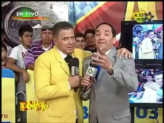 El Delfín ataca y lastima a Chavana