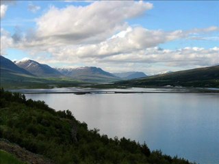 114 Al Naas (complete)+(English translation)