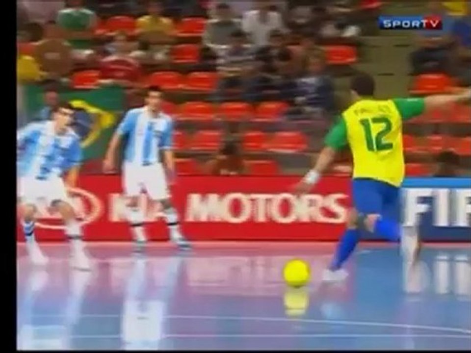 Gol de Falcão (futsal) com narração do gol de F...