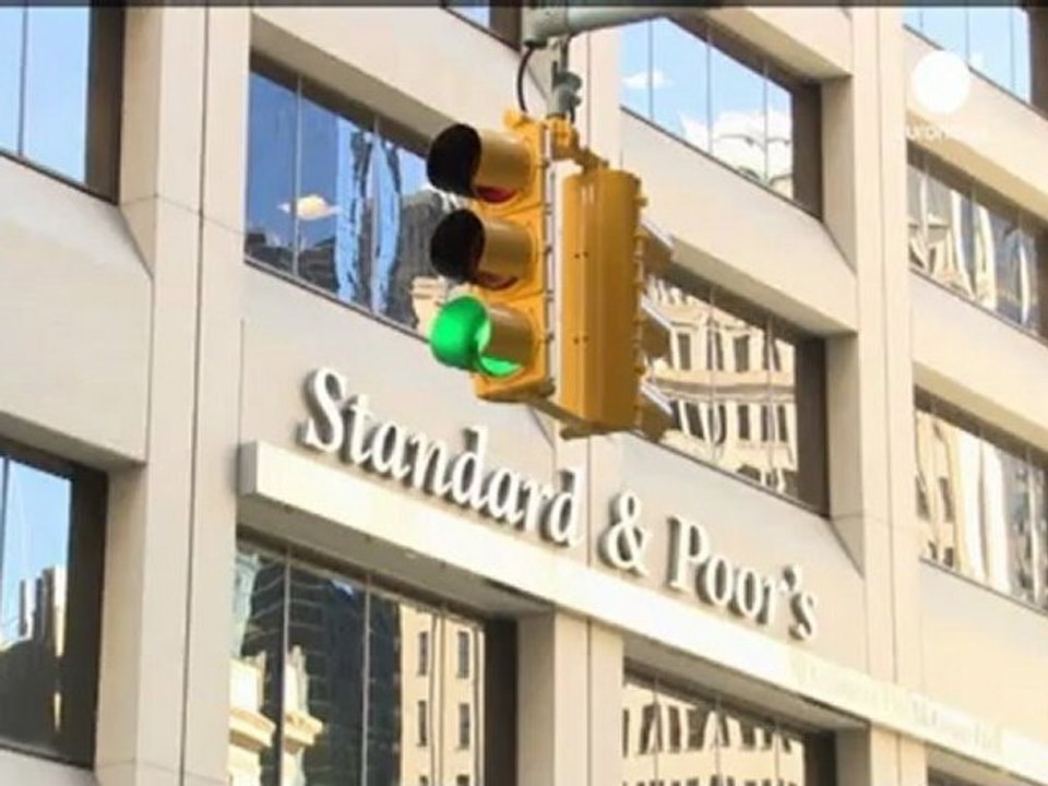 Fitch suspend ses activités en Italie