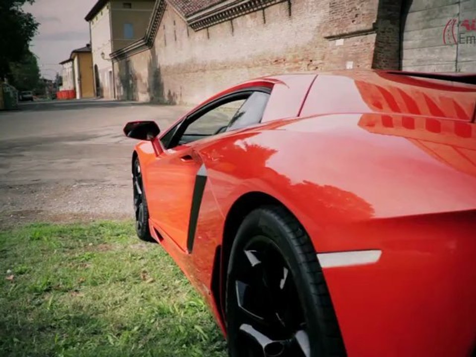 AutoEmotionenTV - Lamborghini Countach versus Aventador LP700-4