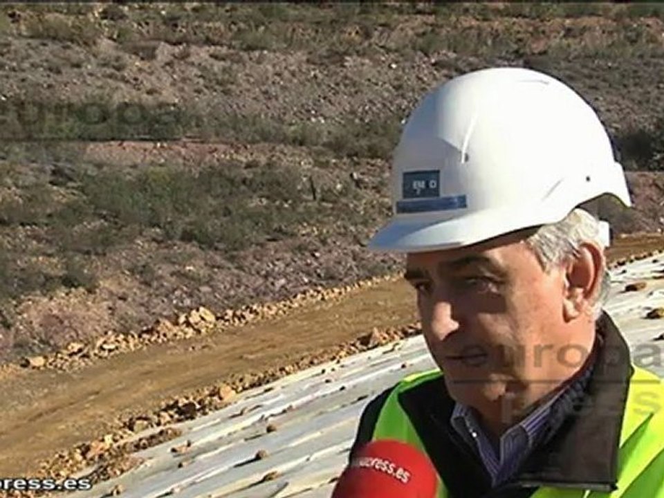Trabajan en Riotinto para "asegurar" las presas