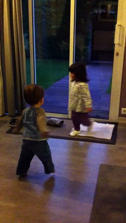 version des petits de la "Gangnam style"!