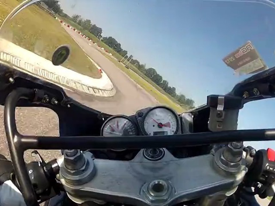 gsxr srad 750 chenevières avec go pro HD