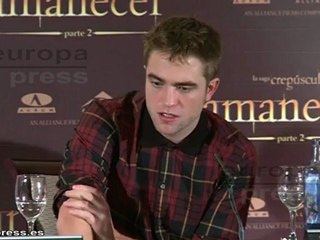 Robert Pattinson: "Fans support is overwhelming"