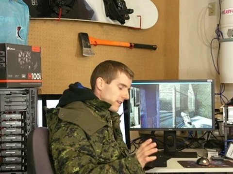 Windows 8 Touch Screen Tip - Can You Game & Touch at the Same Time Linus Tech Tips