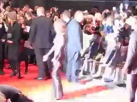 Kristen Stewart Dons Ugly Jacket