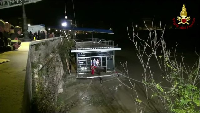 Roma - Alluvione 21 - Piena del Tevere (13.11.12)
