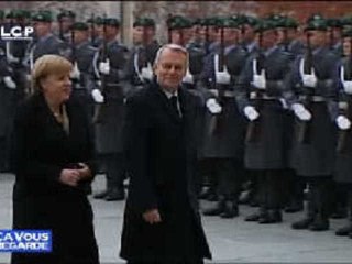 Reportages : Jean-Marc Ayrault a rencontré Angela Merkel