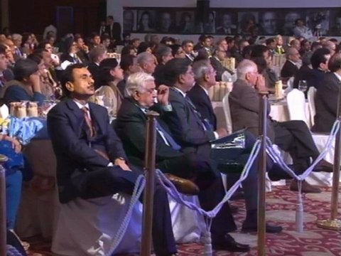 Khanna: Globalization Is a Flow of Technology and Ideas