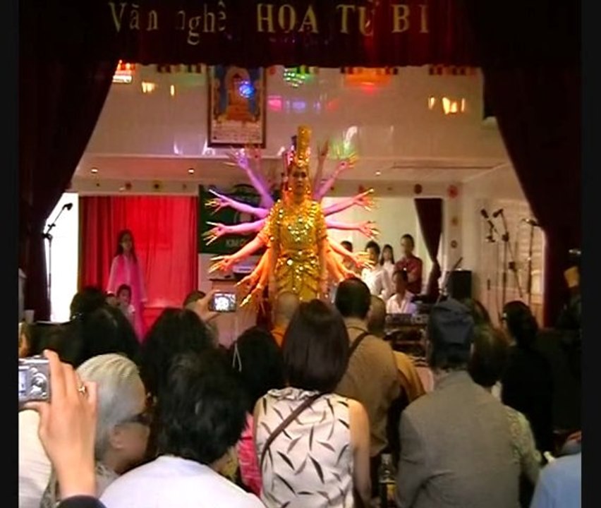 Múa Thiên Thủ Thiên Nhãn - BVN Linh Sơn