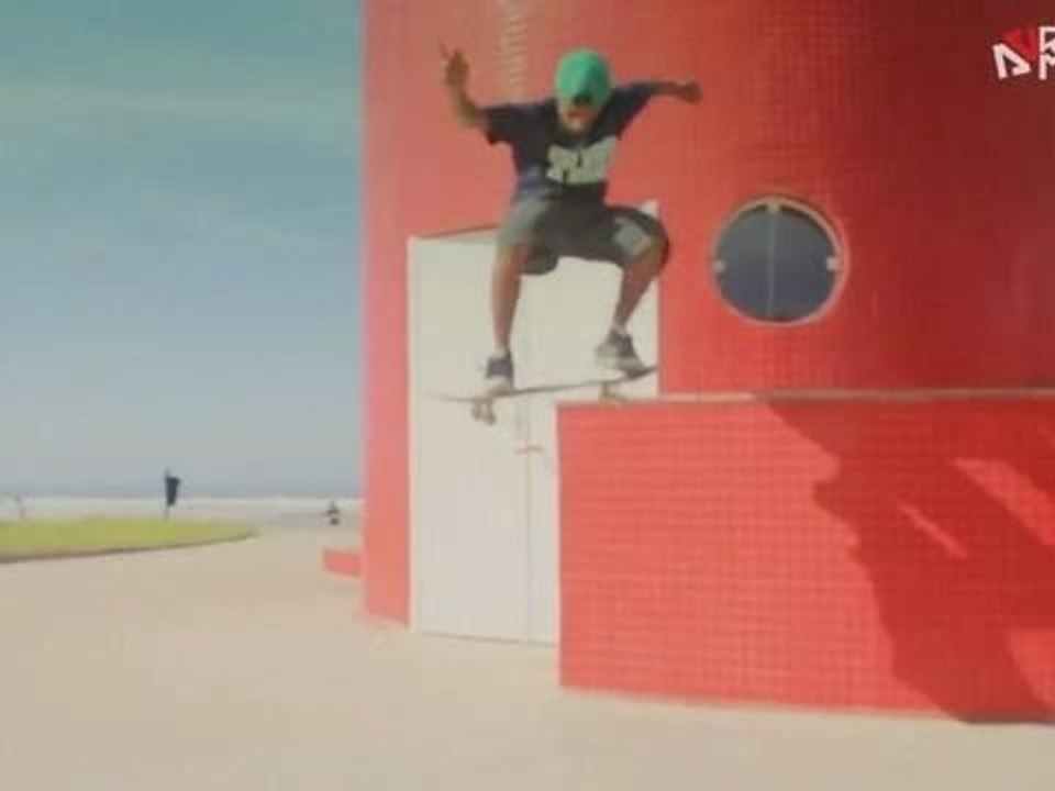 Boldness Crew, tricks from SP - Skate video - Cool Shoe Tricks & Chicks