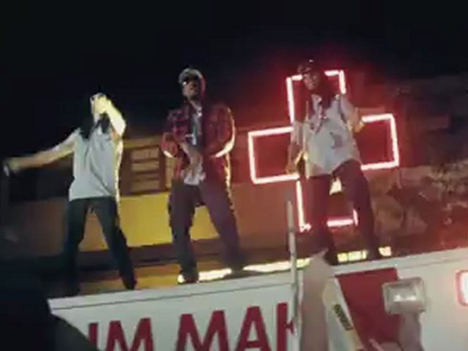 Steve Aoki ft. Lil Jon & Chiddy Bang - Emergency