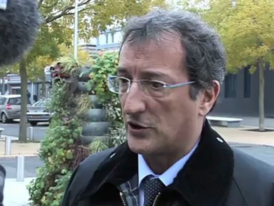 Déplacement du ministre délégué chargé de la ville à Amiens, 2012