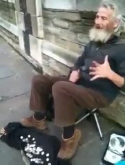 Old man plays ELECTRO MUSIC with spoons !
