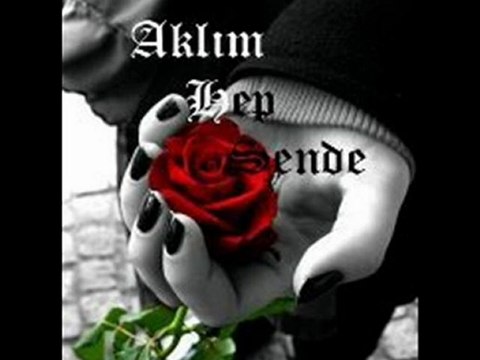 YILDIZ TİLBE AKLIM HEP SENDE