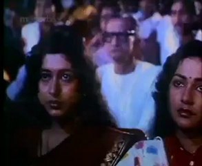 Andhare Kakhon Eshe -- Apon Amar Apon