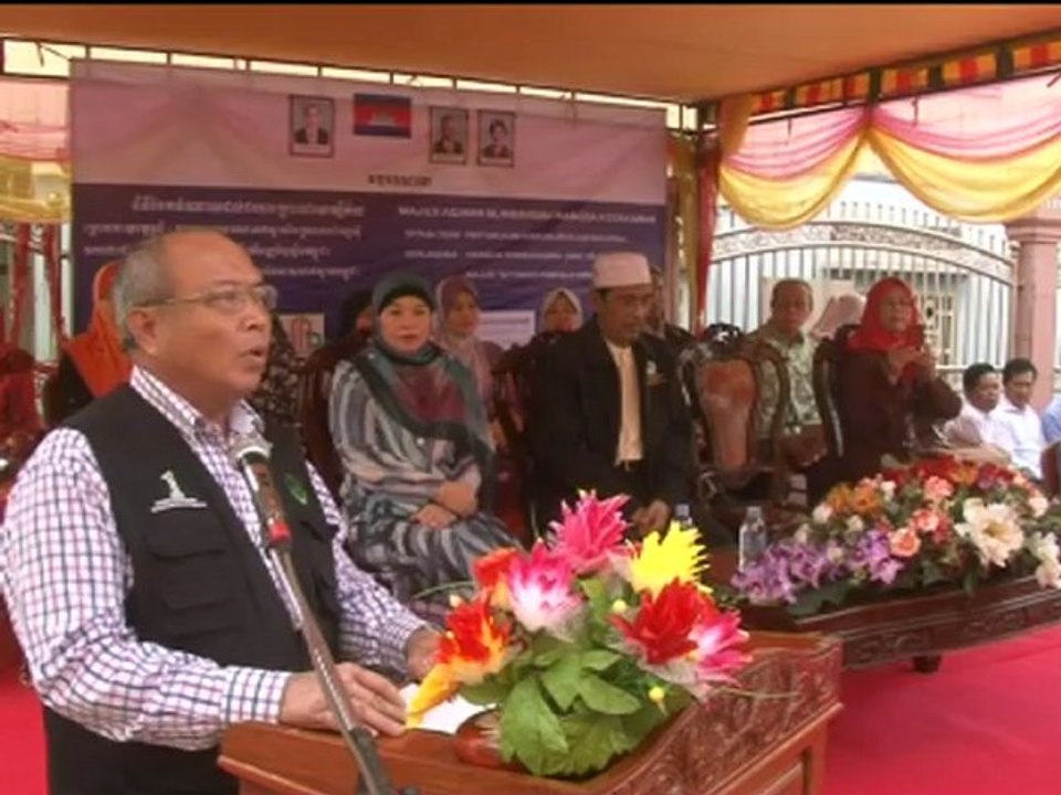 PERKIM AGIH SUMBANGAN MANGSA KEBAKARAN DI KEMBOJA
