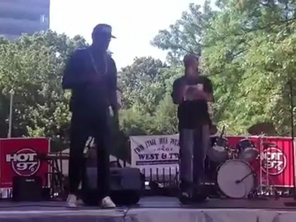 Lapse & G Da Great ~ LIVE Performance ' Cutting For A Cure (Pt.2) [ Hood Hero Ent. ]