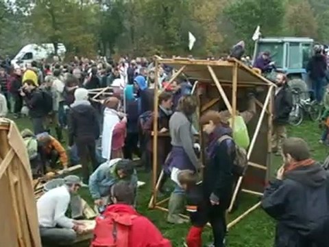 Aéroport : des dizaines de milliers de personnes au rendez-vous