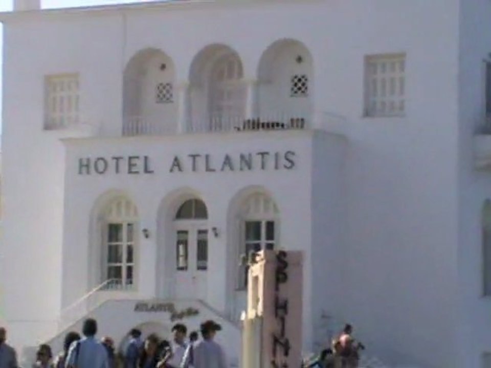 Hotel Atlantis auf Santorin Ausflug Eselritt Shopping in Fira