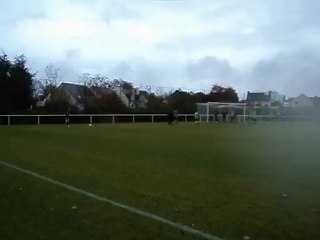 U17 17 novembre 2012 St Gilles:Coup franc pluvignois