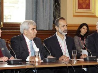 Inside Syria - Diplomacy versus domestic strife